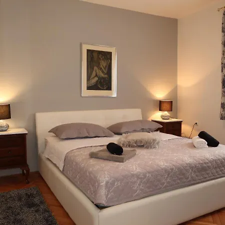 Gorgeous W Private Pool 5km From Split Dalmatia * Salona